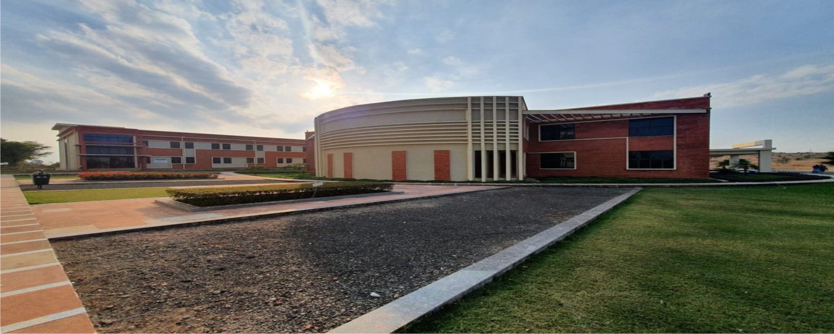 Jagran Lakecity University (JLU)